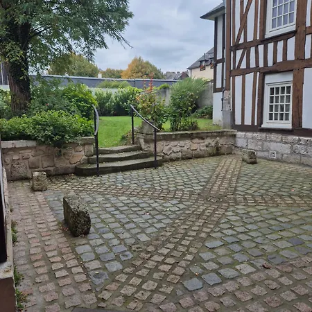 De Charme Au Coeur Du Vieux Calme Et Jardin Rouen